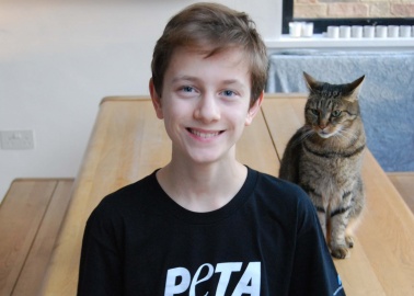 PETA Awards Teen Who Campaigned Against a Cruel School Trip