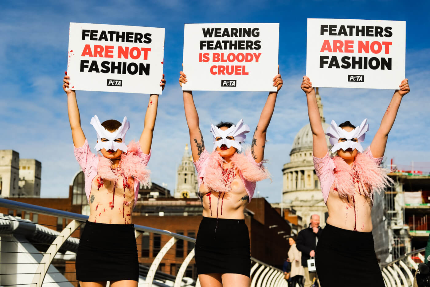 london fashion week feathers