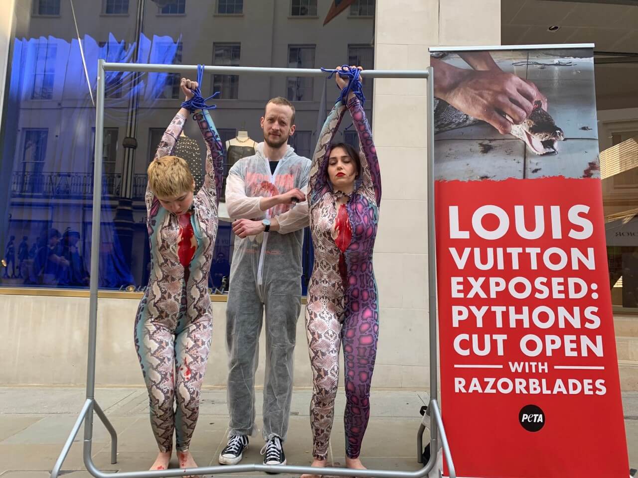 Louis Vuitton Owner Exposé: Workers Inflate Live Snakes to Make Leather -  PETA UK